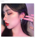 Women's Love Light Niche Necklace Wind Temperament Decoration Chain Necklace