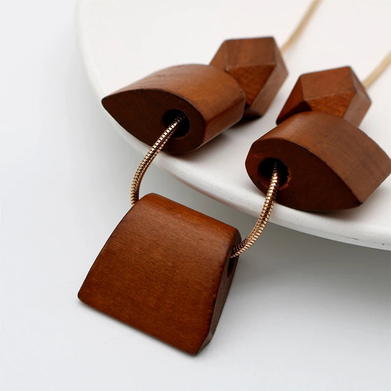 Vintage Wood Snake Chain Necklace High Brown Pendant Women Jewelry 2021138