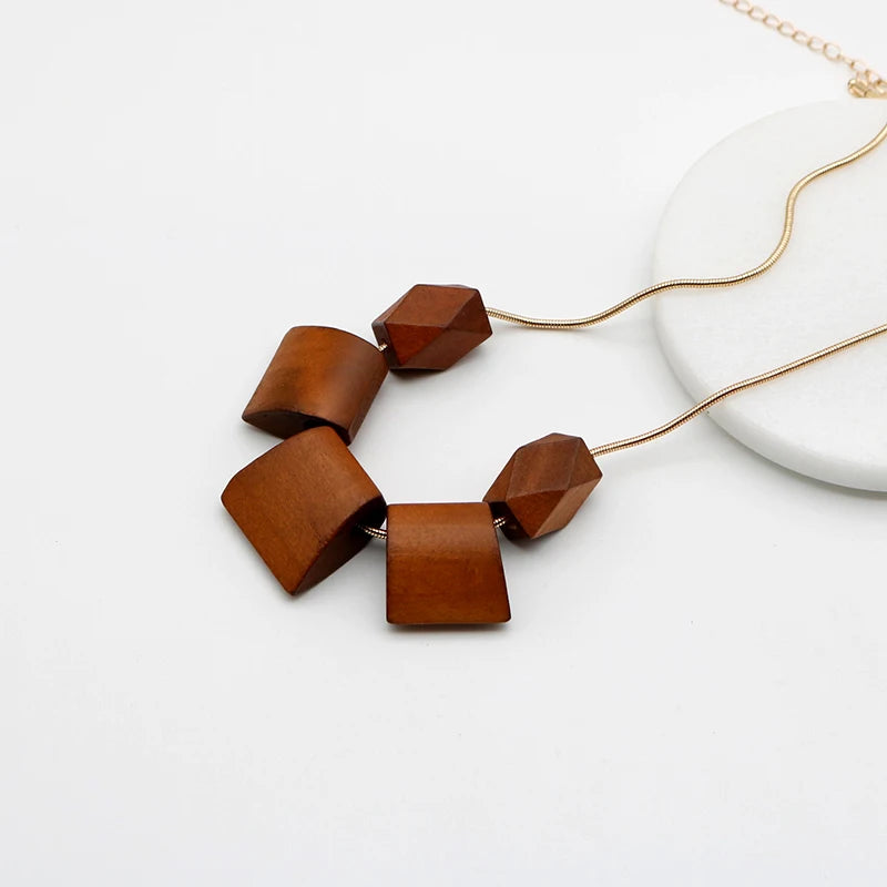 Vintage Wood Snake Chain Necklace High Brown Pendant Women Jewelry 2021138