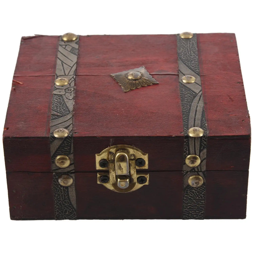 Vintage Lock Treasure Chest Jewelery Box Ring Storage