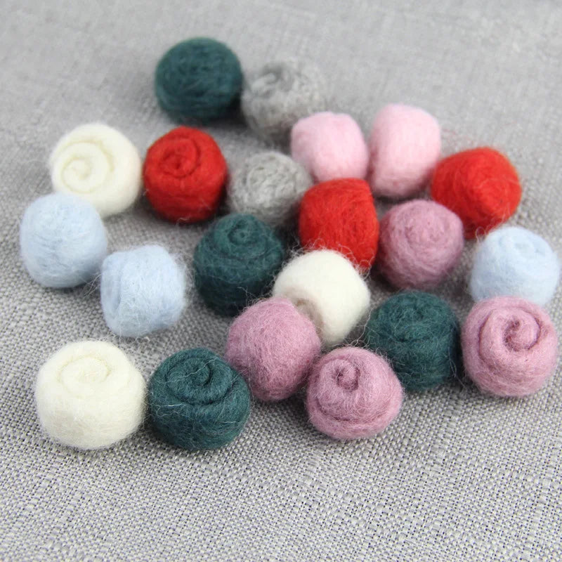 Wool Felt Flowers 3D Flower DIY Hair Jewelry Christmas Floral Decor 40pcs