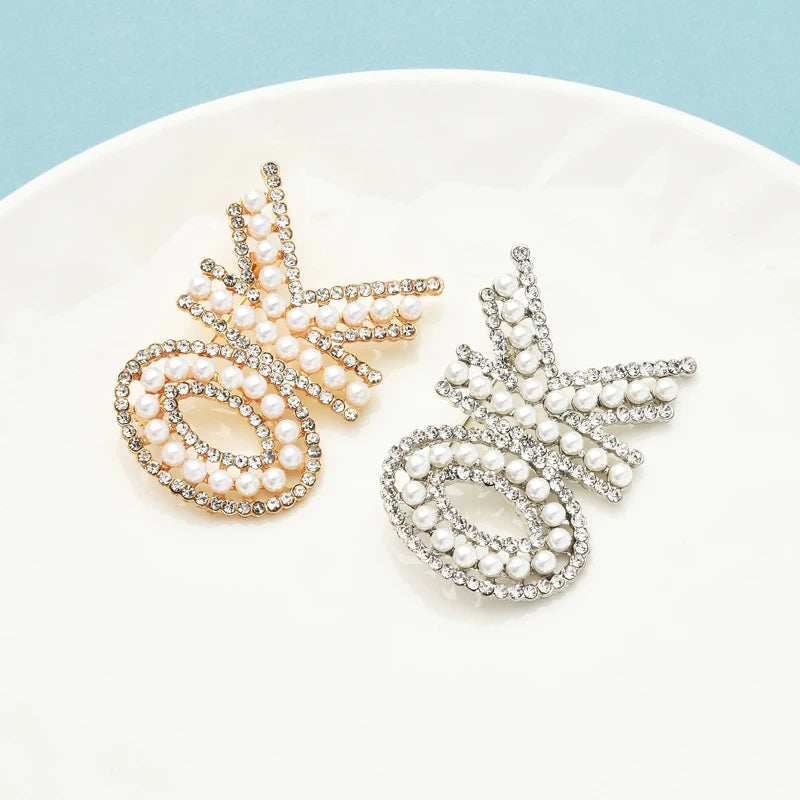 2-color Pearl OK Brooches For Women Shining Letters Office Casual Pin