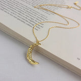 Moon Pendant Golden Necklace For Women Temperament Crescent Clavicle Chain