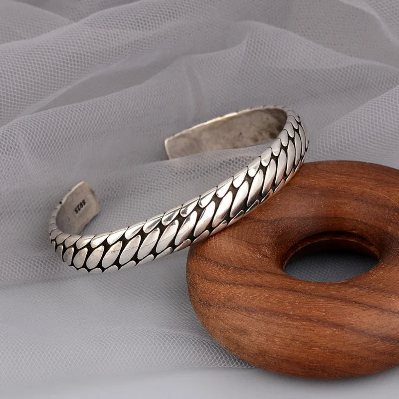 Silver Retro Oval Pattern Women Bracelet Open Minimalist Style Tai