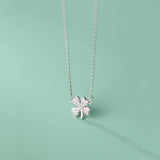 925 Silver Sweet Flower Pendant Necklace Zircon Clover Hypoallergenic