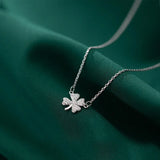 925 Silver Sweet Flower Pendant Necklace Zircon Clover Hypoallergenic