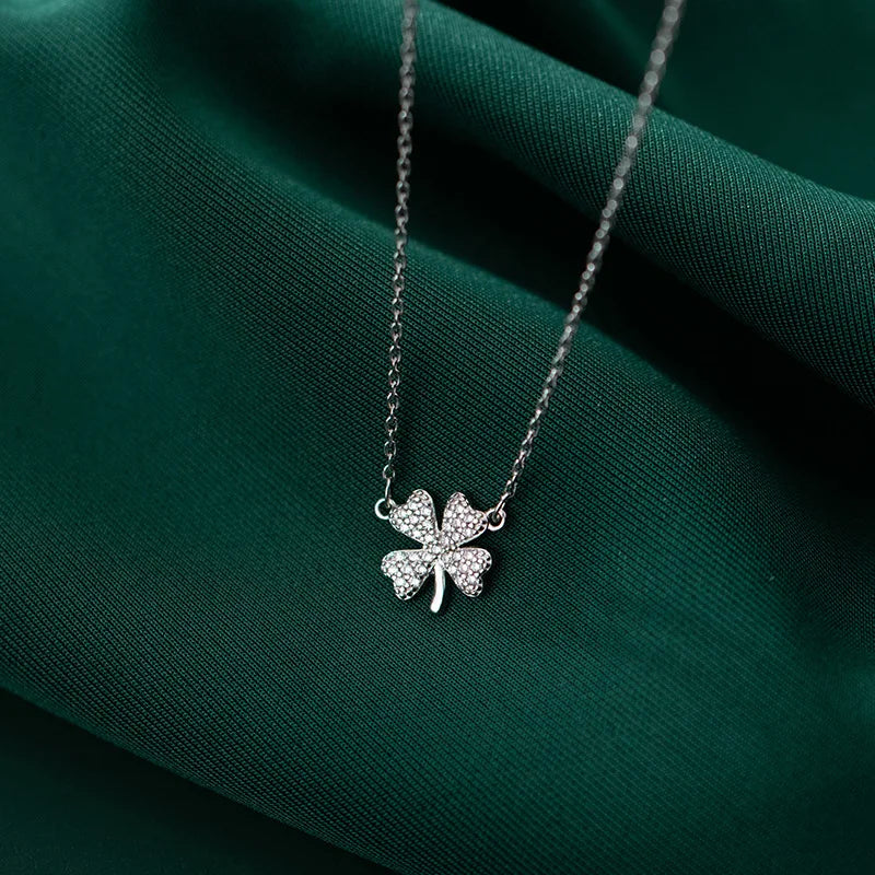 925 Silver Sweet Flower Pendant Necklace Zircon Clover Hypoallergenic