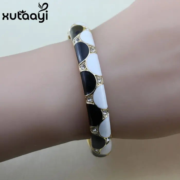 Stellux Austrian Crystal Oil Painting Bangle Bracelet