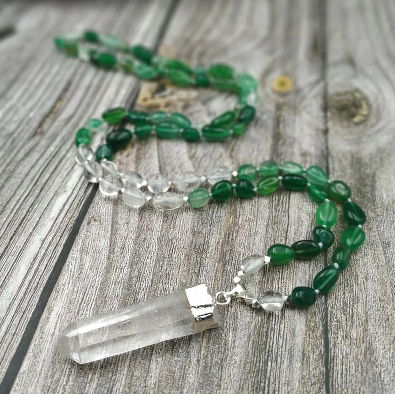 Natural Rough Quartz Pendant Green Agates Chips Stone Beads Necklace