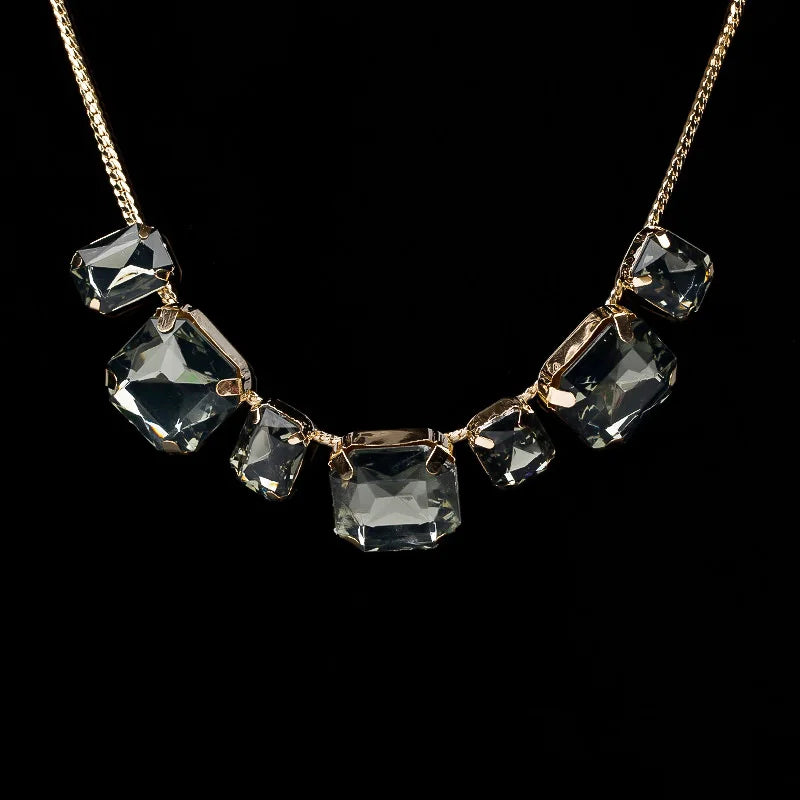 Vintage Crystal Necklace Gem Short Necklace Female N022