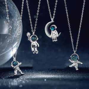 Spaceman Pendant Couple Necklaces Sci-Fi Planet Galaxy Astronaut Series Necklace