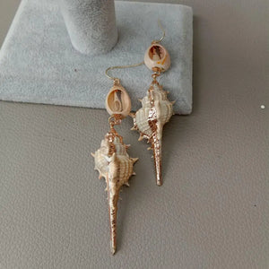 YYGEM Bohemian Ocean Beach Cowrie Shell Drop Earrings