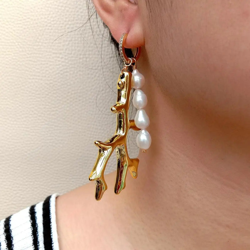 Natural Flameball Baroque Pearl Hoop Earrings - Punk Style