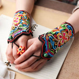 Yang Liping Retro National Style Hand Embroidered Gloves