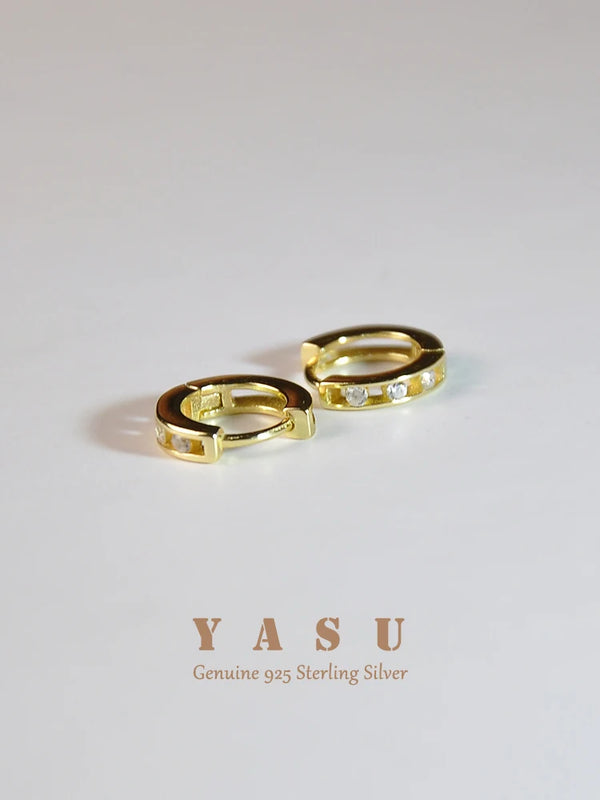 Yasu Small Hoop Earrings 925 Sterling Silver Diamond Round 18K Plated