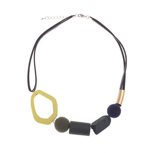 Resin Geometric Wood Bead Short Necklace Women's Sweater Chain