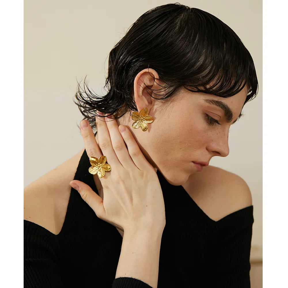 Vintage Stainless Steel Flower Stud Earrings for Women