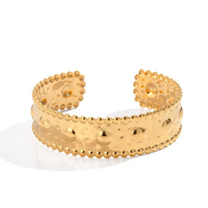 Youthway Stainless Steel Hammer Pattern Bead Edge Bracelet Bangle