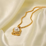 Youthway Vintage Pearl Pendant Necklace