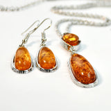 Yumfeel Amber Pendant Necklace & Earrings