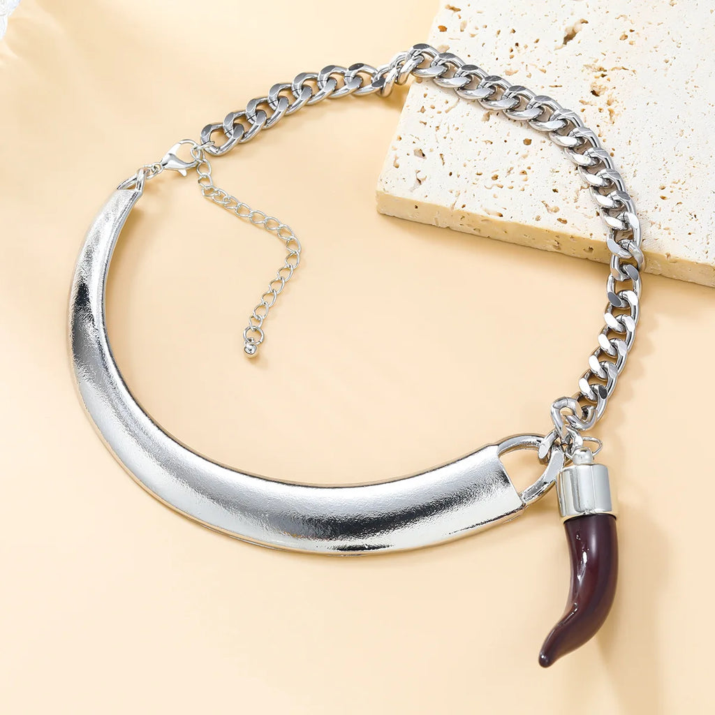 ZAA Vintage Metal Choker Necklace with Cow Horn Pendant