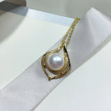 ZHBORUIN Freshwater Pearl Pendant Necklace Vintage Charm Chain Woman Girl Gift