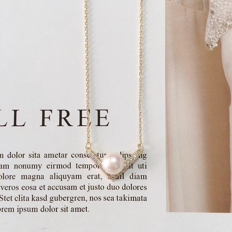 ZHBORUIN V Pearl Pendant Necklace 14K Plating