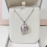 ZHBORUIN Big Pearl Leaf Pendant Necklace Natural Baroque Pearl Chain