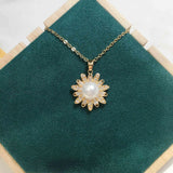 ZHBORUIN Freshwater Pearl Necklace 14K Plated Zircon Flower Chain