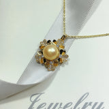 ZHBORUIN Flower Pearl Necklace Natural Freshwater Pearl Pendant Chain Gift