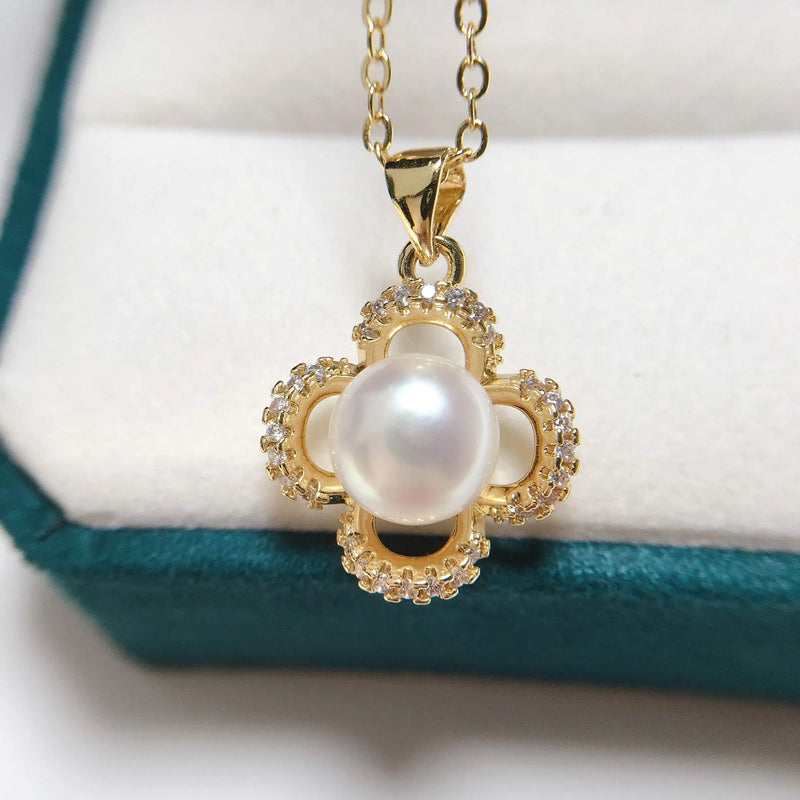 ZHBORUIN Zircon Clover Pearl Pendant Necklace for Women
