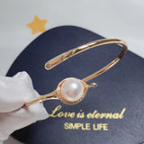 Zircon Leaf Bracelet with Freshwater Pearl