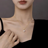 18K Gold Pearl Pendant Necklace for Women D207