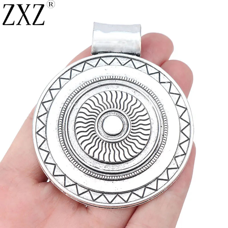 2pcs Tibetan Silver Bohemian Round Charms Pendants for Necklace
