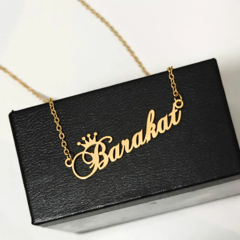Nameplate Pendant Personalized Name Crown Necklace