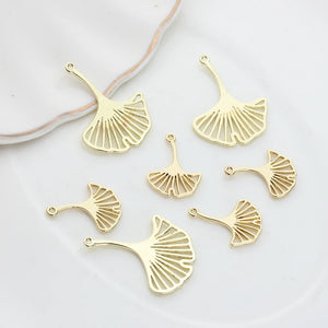10pcs Zinc Alloy Charms Ginkgo Biloba Maple Leaves Pendant