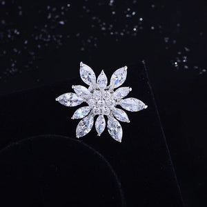 Zircon Brooch Snowflake Collar Needle No-seam Anti-glare Buckle