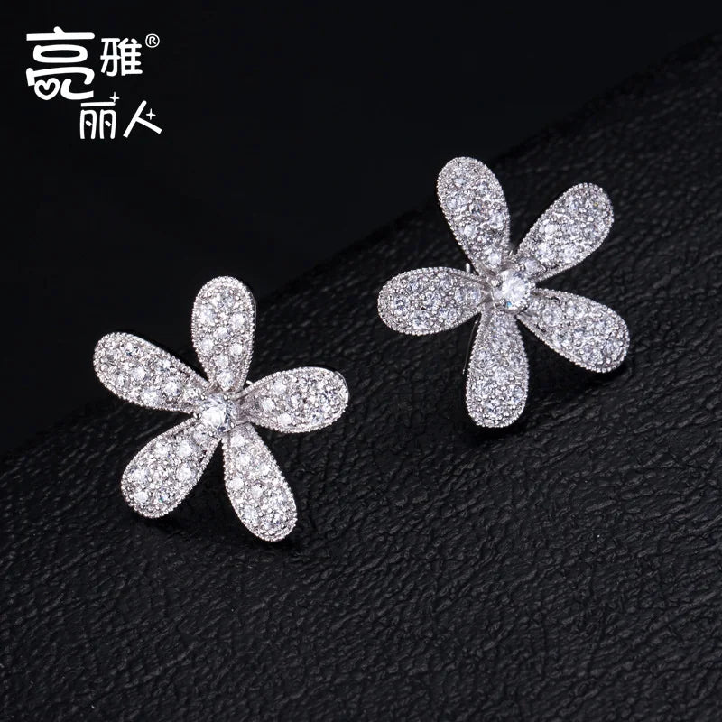 Liangya Beauty Japanese Zircon Earrings