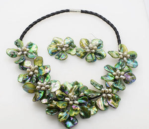 Green Shell Baroque Flower Necklace Earrings Set