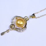 Freshwater Pearl Pendant Necklace in Pink