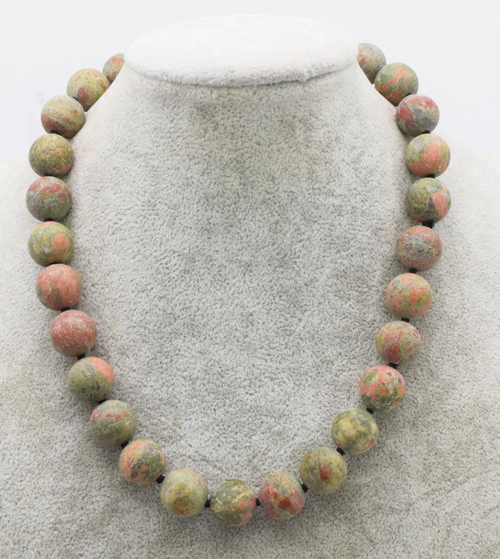Green Agate Round 12/14mm Necklace 17-inch