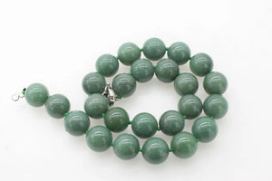 Green Jade Round 14-18mm Necklace 17in Beads Natural Women