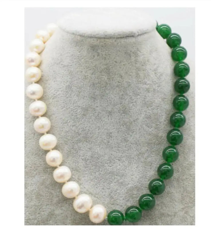 Green Jade Round & 9-10mm Freshwater Pearl Necklace 18in