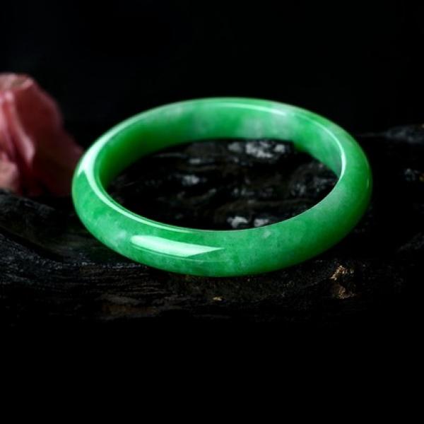 Pure Myanmar Jade A-Class 54-62mm Green Bracelet Princess Bracelet Gift