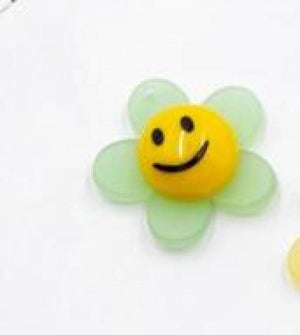 50pcs Smiley Core Cartoon Sunflowers Resin Flowers for DIY Jewelry Earring