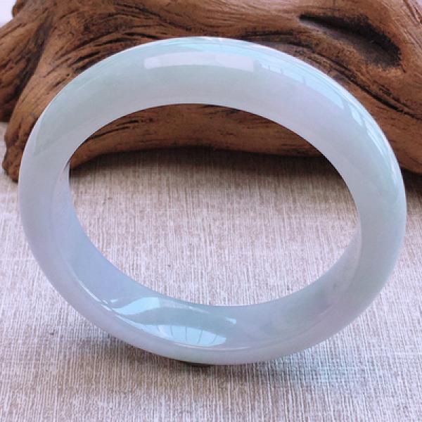 Zheru Natural Burmese Light Emerald 54-64mm Bracelet