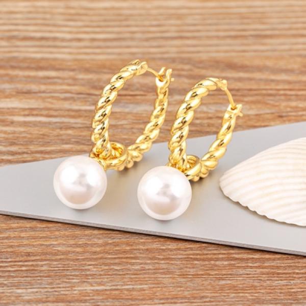 Metal Twisted Pearl Hoop Earrings Retro Ear Jewelry Party Gift