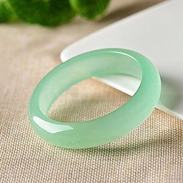 Zheru Jewelry Natural Myanmar Jadeite 54-64mm Green Bracelet