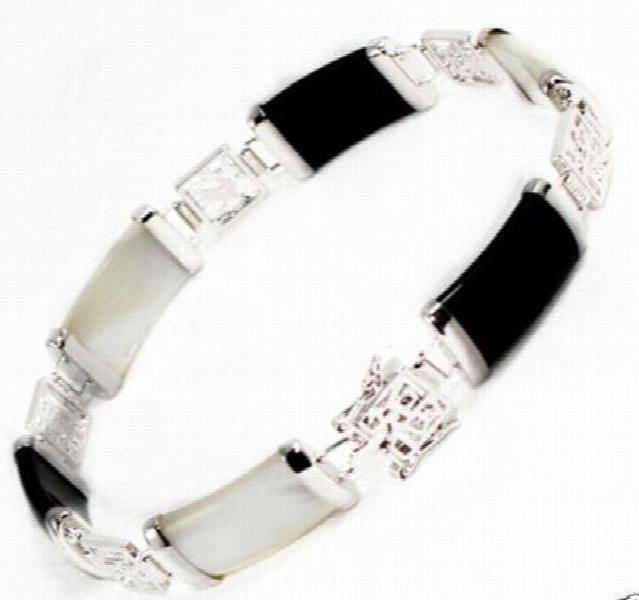 Natural Jade & White Shell Luck Link Bracelet