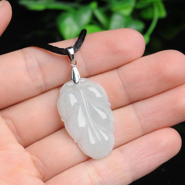 Zheru Jewelry Natural Burmese Jade Amulet Landscape Pendant